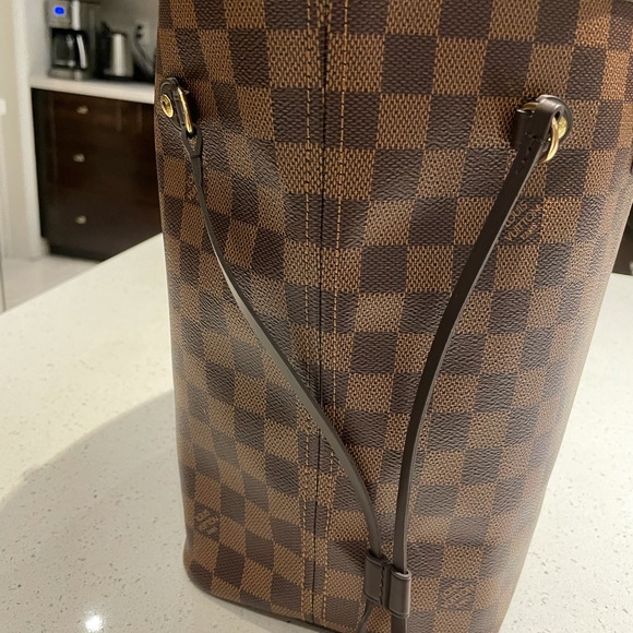 Louis Vuitton Neverfull MM in Damier Ebene - Picture 4 of 13